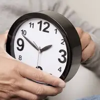 چرا با آغاز بهار ساعت را تغییر می‌دهیم و چرا این کار بسیار نامحبوب است؟