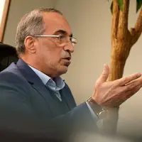 واعظ آشتیانی: تیم اقتصادی دولت باید کارآمدتر از این باشد