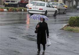 بارندگی و وزش باد در انتظار همدان