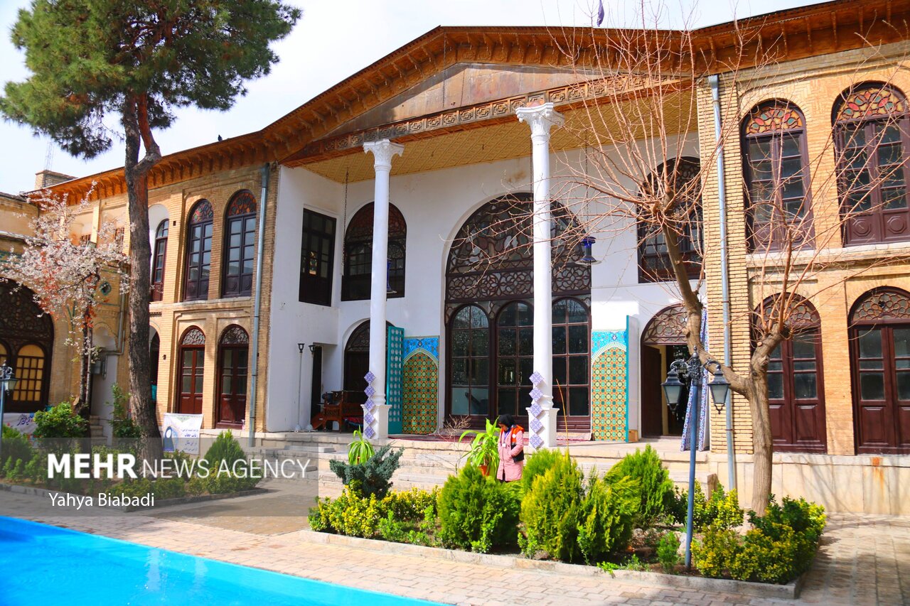 تصاویری از عمارت تکیه «بیگلربیگی» در کرمانشاه