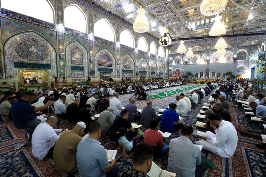 برگزاری محفل جزء خوانی قرآن کریم در حرم مطهر حضرت سید الشهداء (ع)