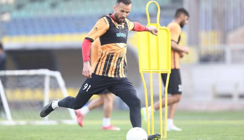 غیبت مهاجم برزیلی پرسپولیس در اولین بازی سال