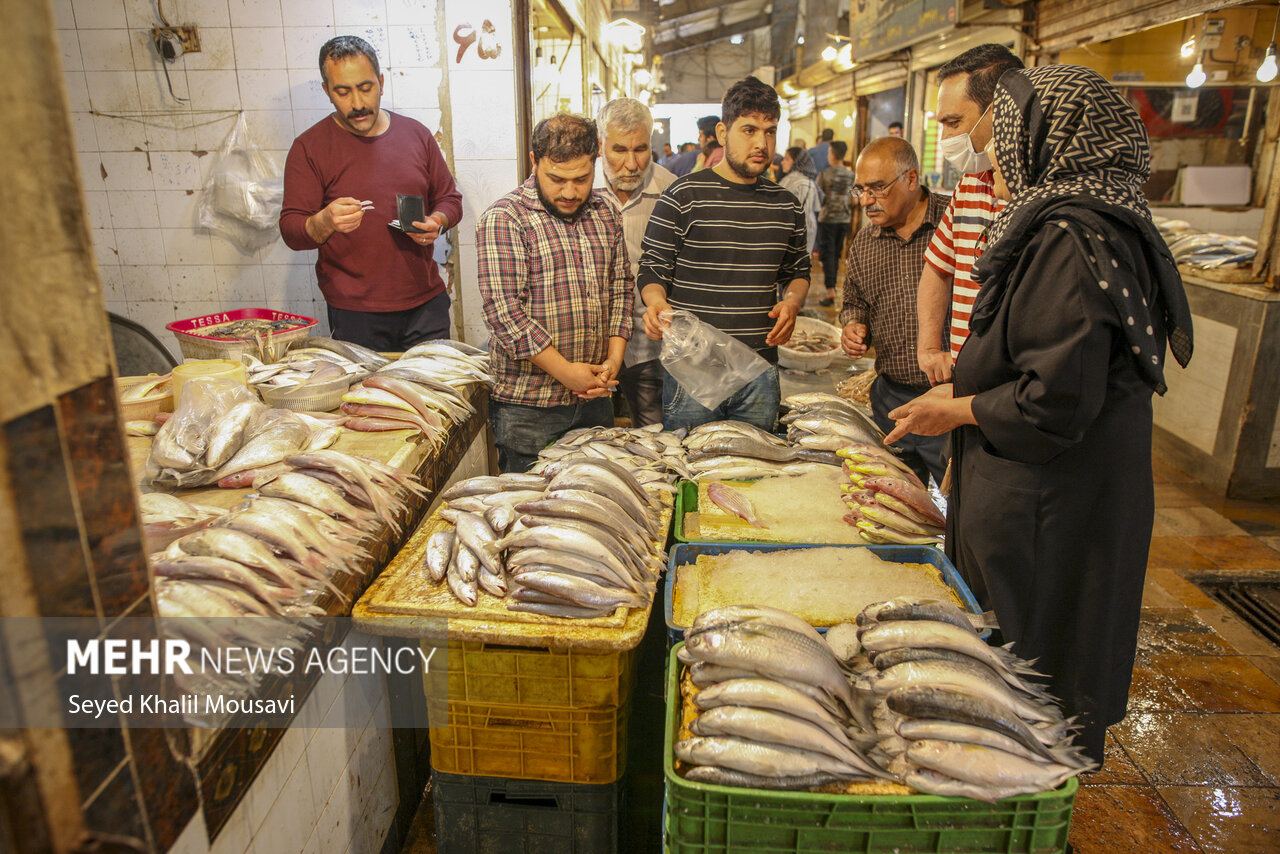 عکس/ بازار ماهی فروشان آبادان