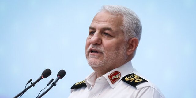 هراز برفی شد؛ رانندگان از یخشکن استفاده کنند