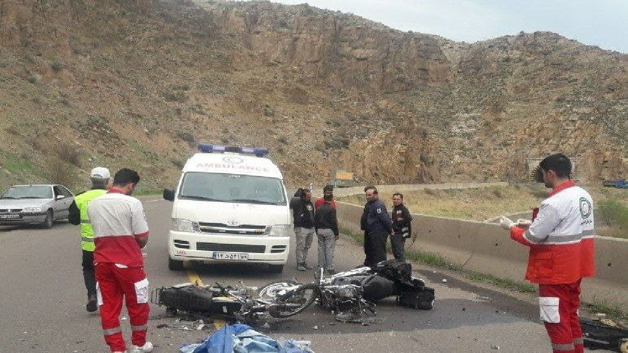 برخورد مرگبار دو موتورسیکلت در محور قزوین-رشت