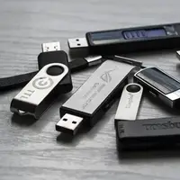 هشدار! هر USB را به دستگاه خود وصل نکنید