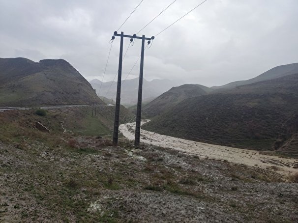 انسداد جاده ۱۵ روستای شهرستان کلات بر اثر سیل