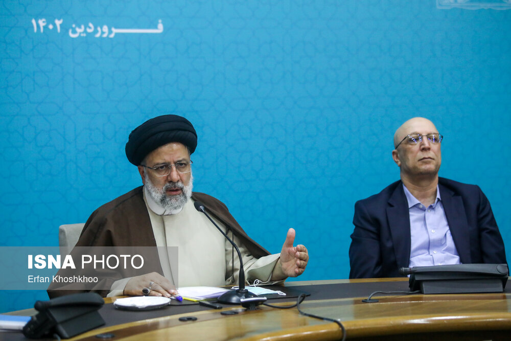 عکس/ نشست رییس جمهور با جمعی از دانشمندان برتر