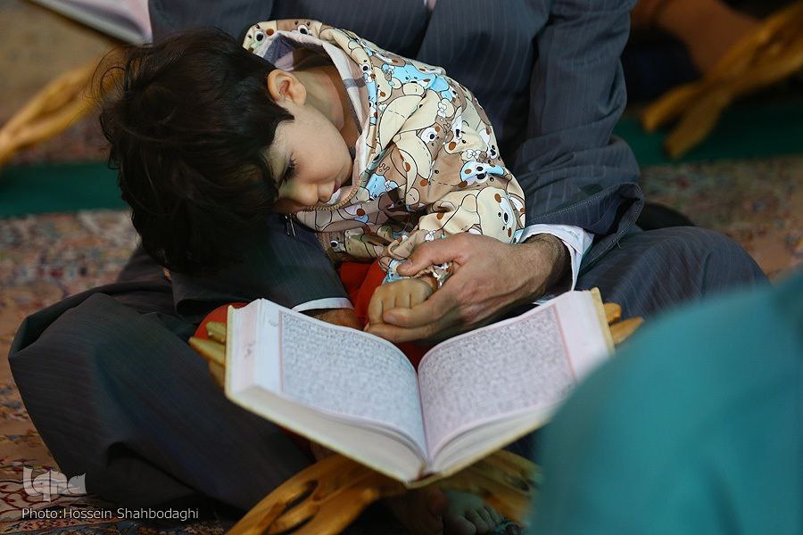 جزءخوانی قرآن با حضور پر شور کودکان در آستان بانوی کرامت