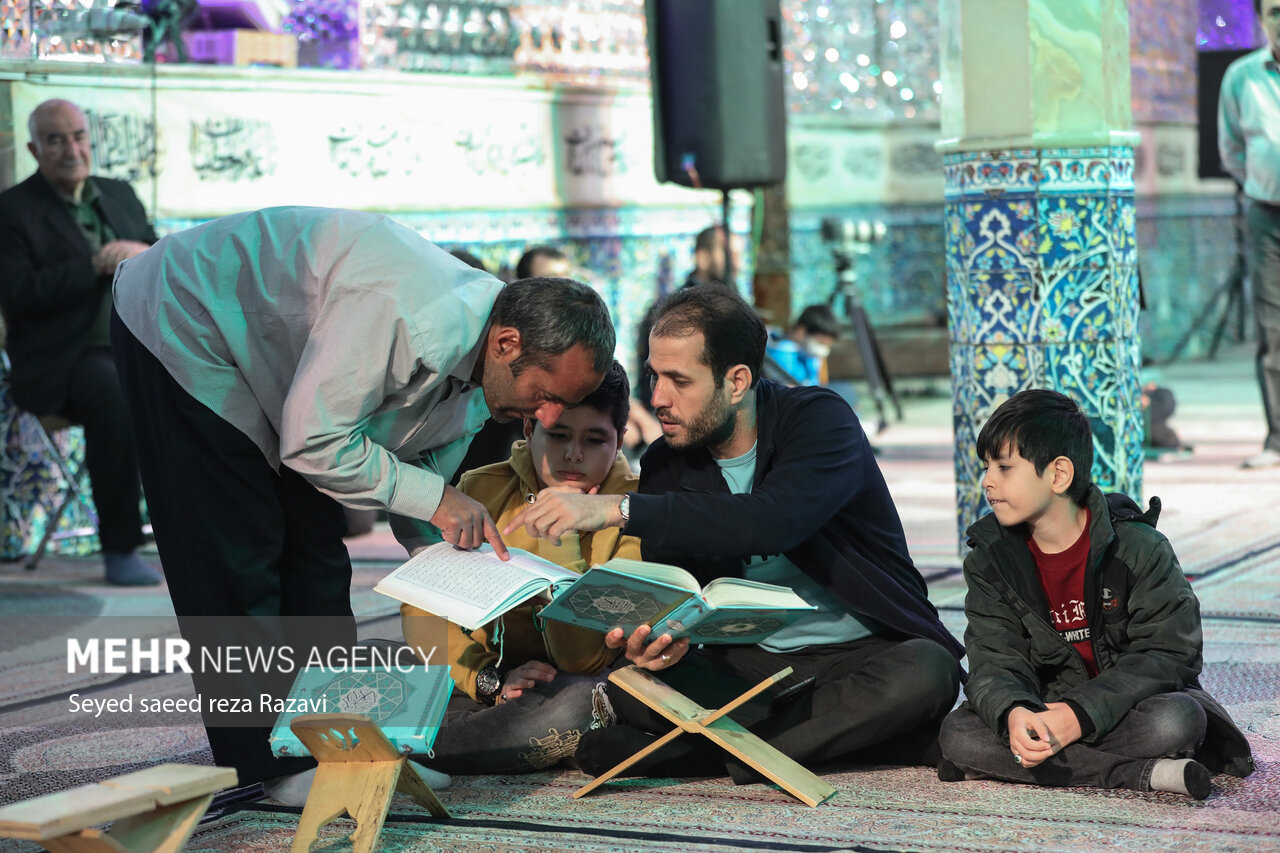محفل انس با قرآن کریم درآستان امامزاده صالح(ع) تجریش