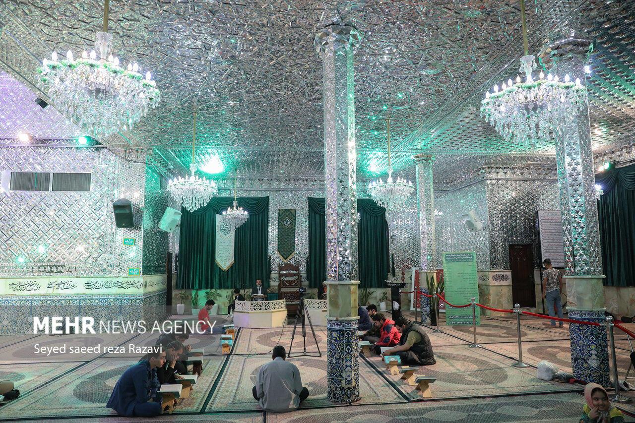 محفل انس با قرآن کریم درآستان امامزاده صالح(ع) تجریش