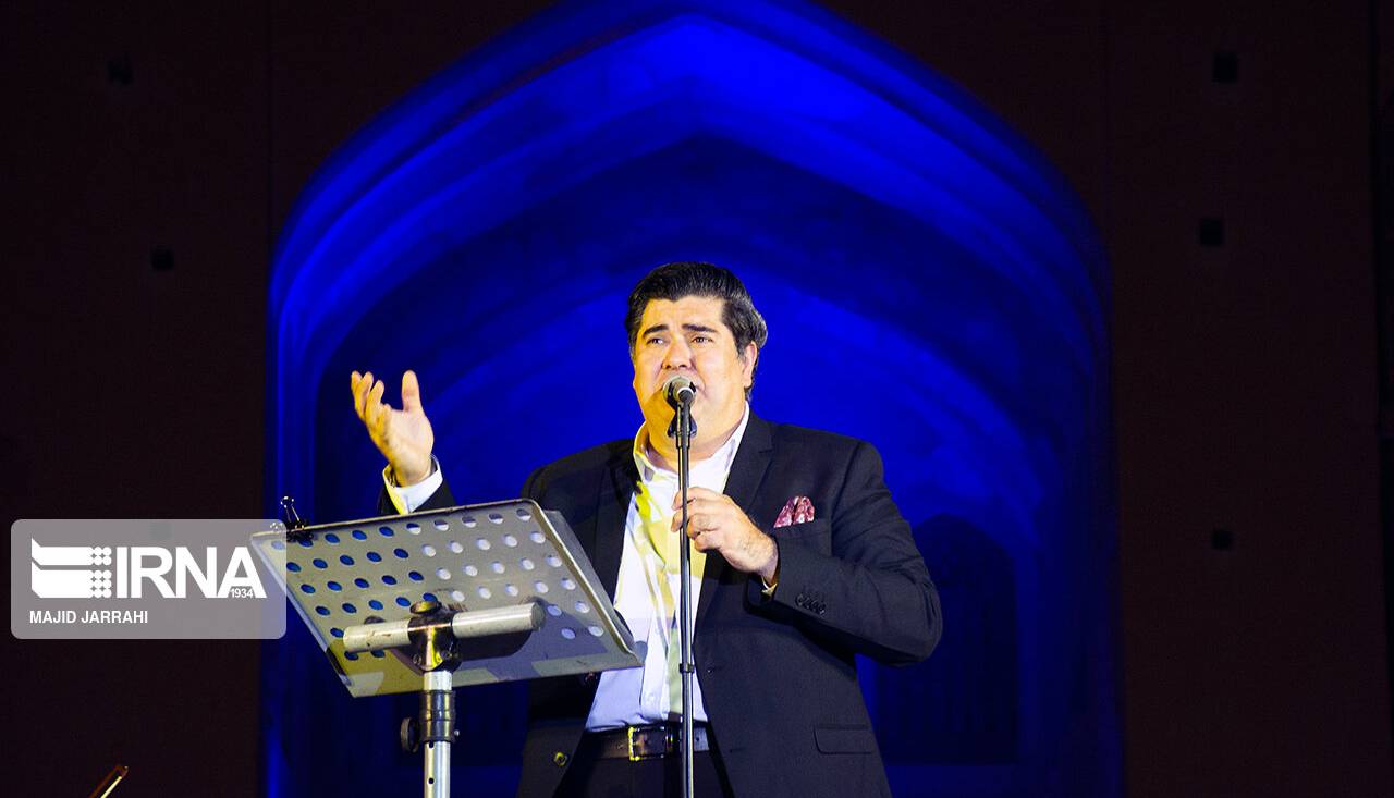 کنسرت بهار ایران با اجرای سالار عقیلی در برج میلاد