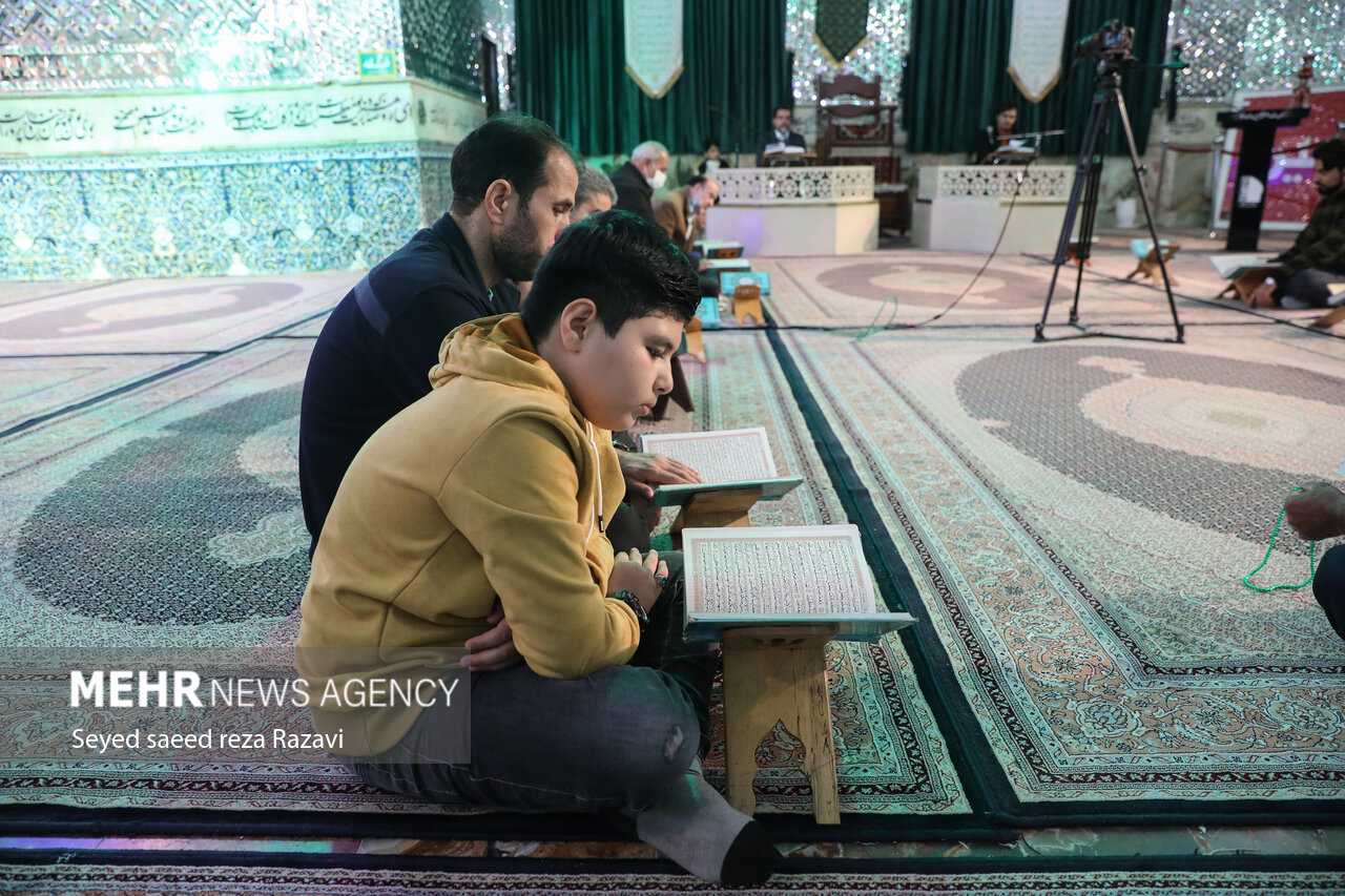 محفل انس با قرآن کریم درآستان امامزاده صالح(ع) تجریش