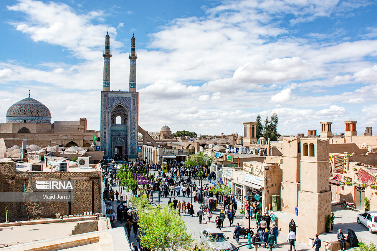 عکس/ حضور پرشور مسافران نوروزی در یزد 