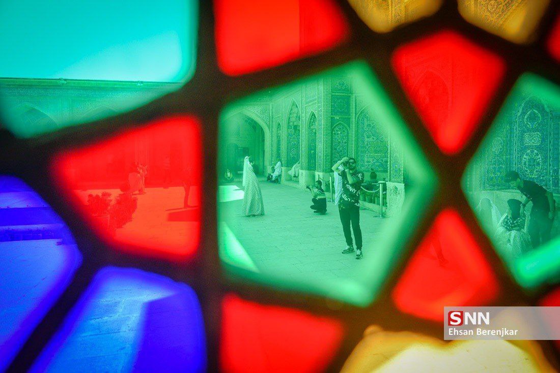  عکس/ حال و هوای مسجد تاریخی نصیرالملک شیراز در نوروز ۱۴۰۲