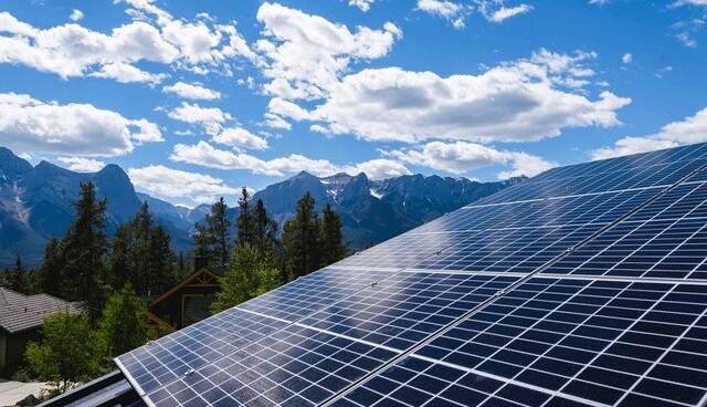 نگاهی به بهترین پنل‌های خورشیدی که تاکنون ساخته شده‌اند