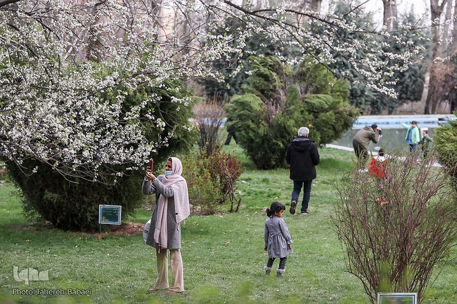 عکس/ گردشگران نوروزی کاخ سعدآباد