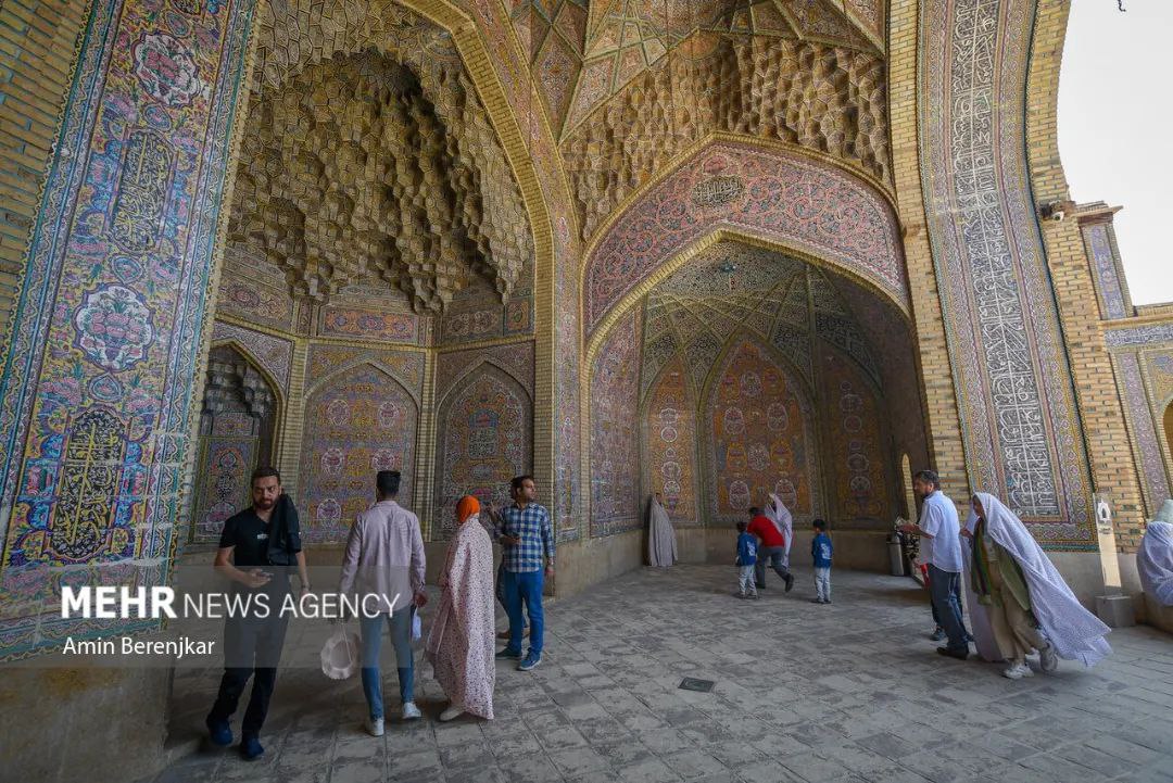 مسجد زیبای نصیرالملک در شیراز