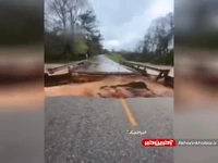تخریب یک پُل بر اثر بارش شدید باران در ایالت آلاباما 