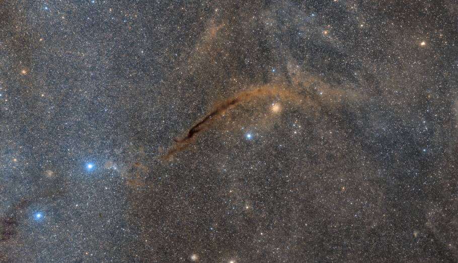 تصویر روز ناسا: NGC 4372 و سحابی «ناشناخته تاریک»