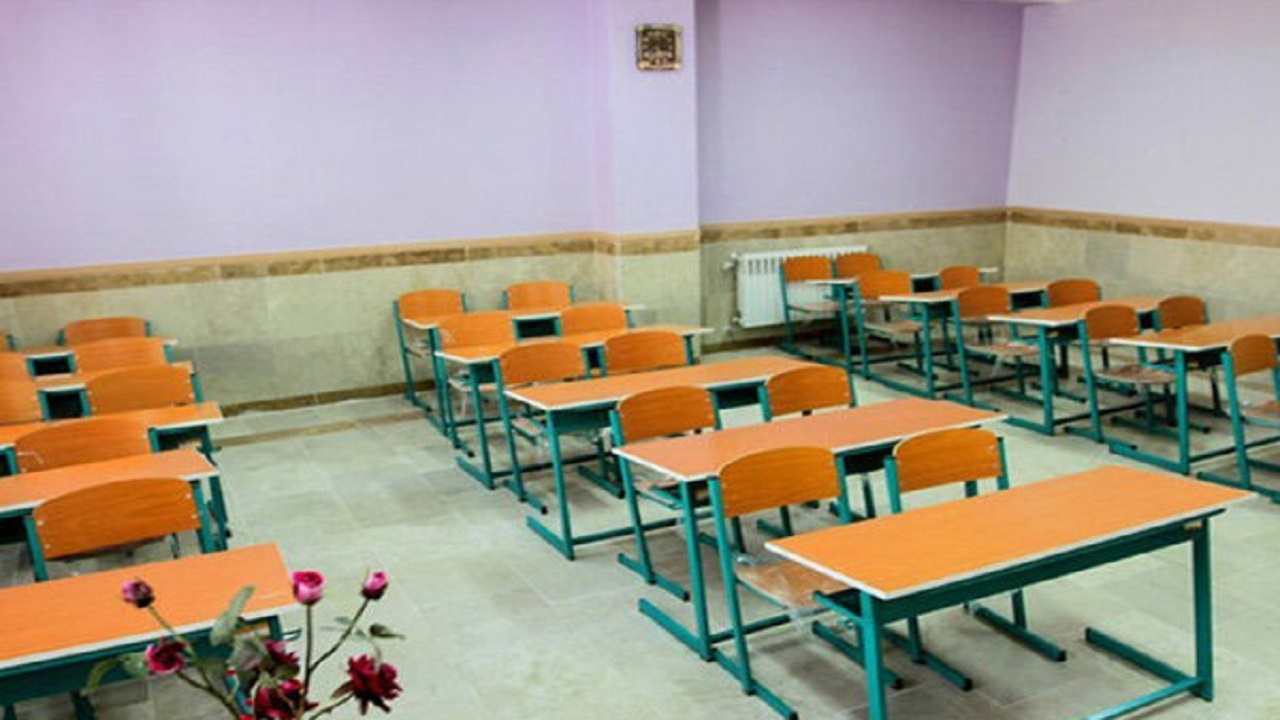 خیر دهه هشتادی در تایباد مدرسه می‌سازد