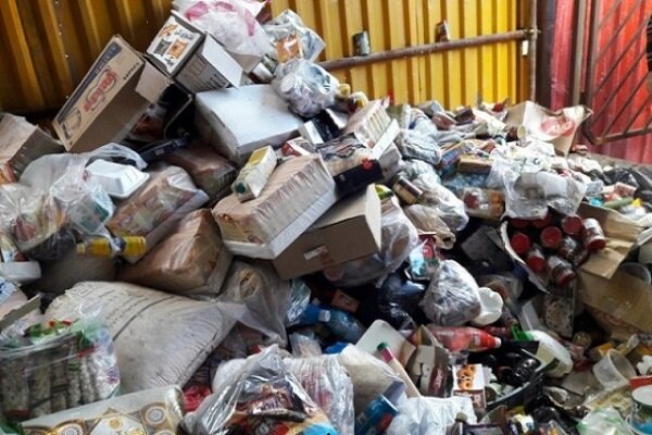معدوم‌سازی ۱۴ تن مواد غذایی فاسد در سنندج