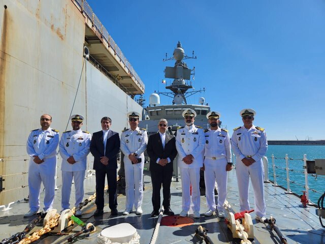پهلو گرفتن ناوگروه نیروی دریایی ارتش ایران در بندر «کیپ تاون» آفریقای جنوبی