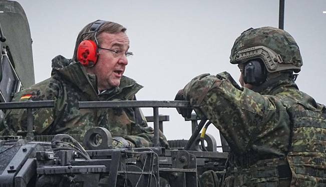 هشدار وزیر دفاع آلمان درباره ضعف‌های ارتش این کشور
