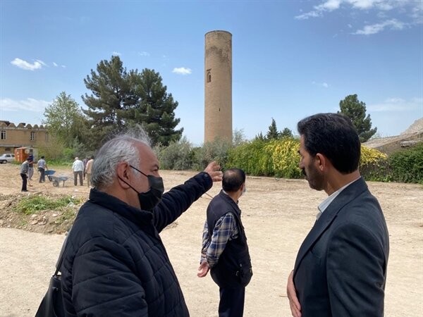آغاز عملیات کاوش در محوطه باستانی «مناره آجری» خرمآباد