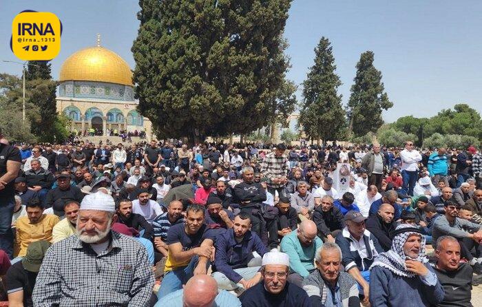 عکس/ برگزاری سومین نماز جمعه ماه رمضان در مسجد الاقصی