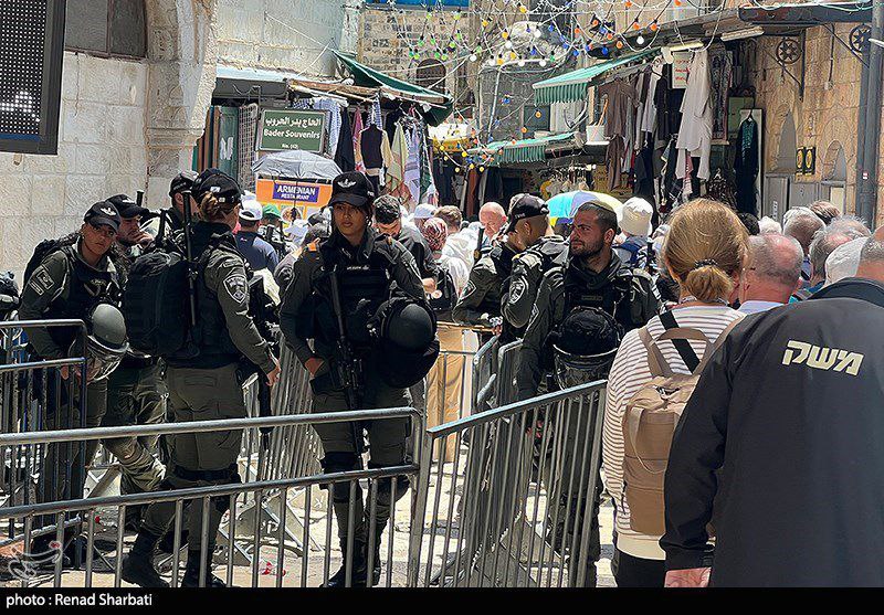 عکس/ حضور فلسطینیان در مسجدالاقصی همزمان با روز جهانی قدس