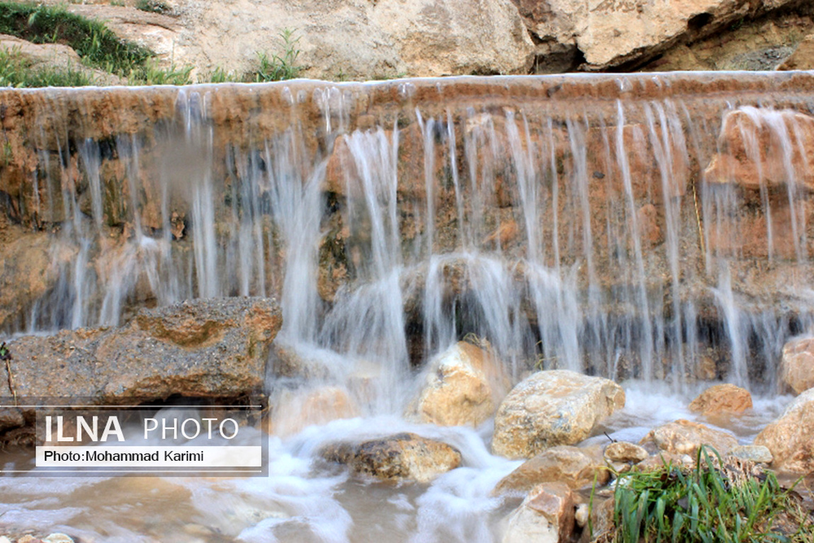 نمایی زیبا از طبیعت رنگارنگ کوهدشت