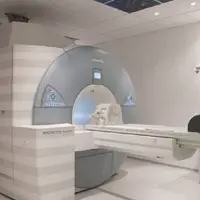 اولین محموله دستگاه MRI وارد آبدانان شد 