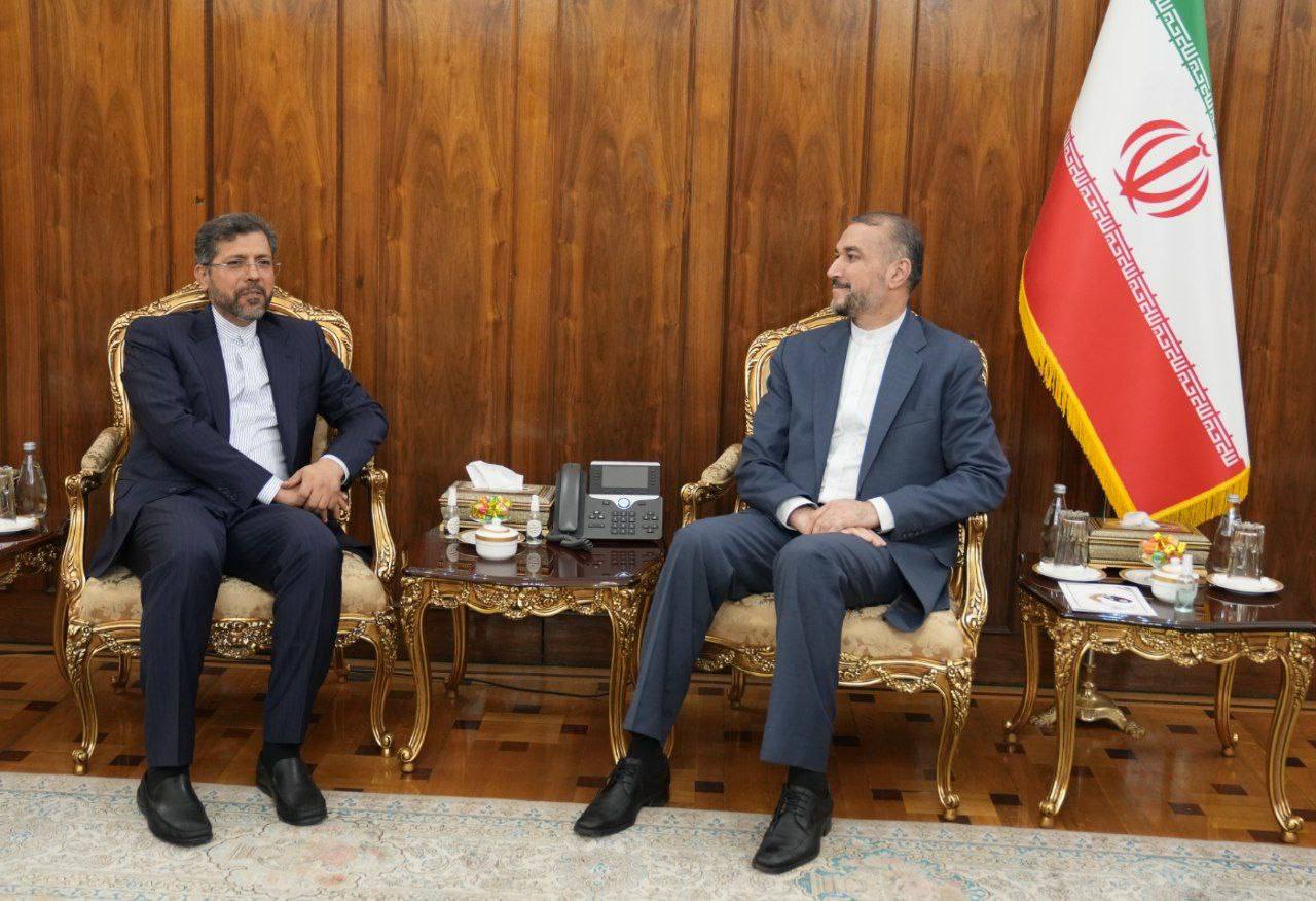 دیدار خطیب‌زاده با امیرعبداللهیان در آستانه عزیمت به ماموریت جدید