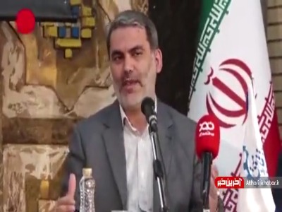 محسن زنگنه: فولادیها و پتروشیمیها محصولاتشان را ۹۰۰ درصد گرانتر و با دلار تلگرامی میفروشند!