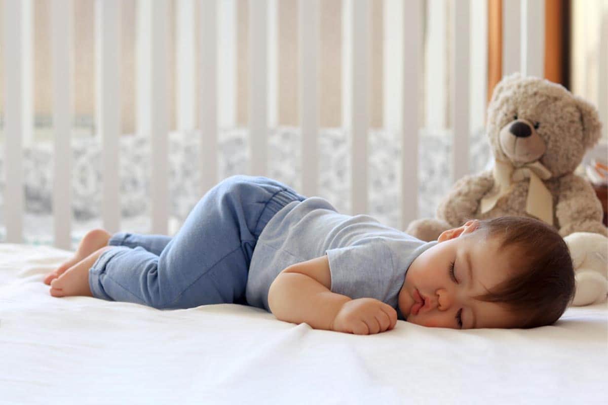 تاثیر میزان خواب در وزن کودکان