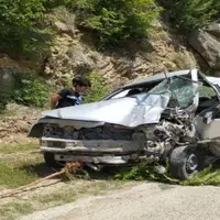 برخورد پراید با تیر برق، علت خاموشی در ۱۳ شهر و روستای مینودشت