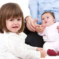 همه‌چیز درباره حسادت فرزند اول به فرزند دوم