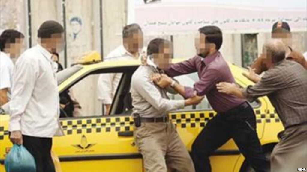 عوامل نزاع دسته‌جمعی در کرمانشاه پس از واژگونی یک خودرو دستگیر شدند