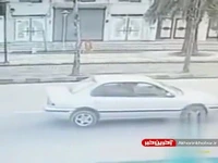 تصادف خنده‌دار یک موتورسوار به سبک فیلم‌های هالیوودی