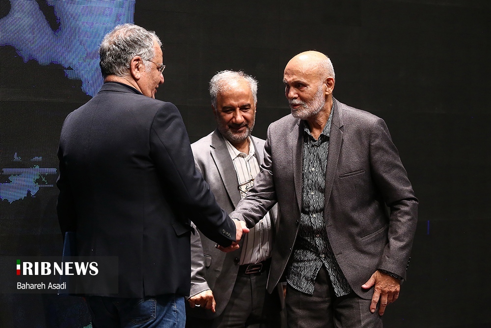 عکس/ نخستین گردهمایی سینماگران انقلاب و دفاع مقدس