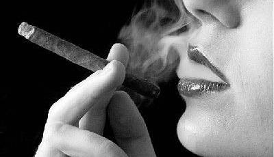 مصرف دخانیات در زنان 90 درصد افزایش یافته است