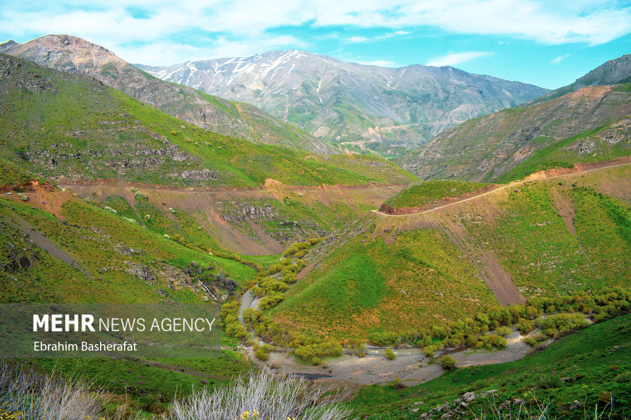 طبیعت زیبای کوهستان‌های گادر