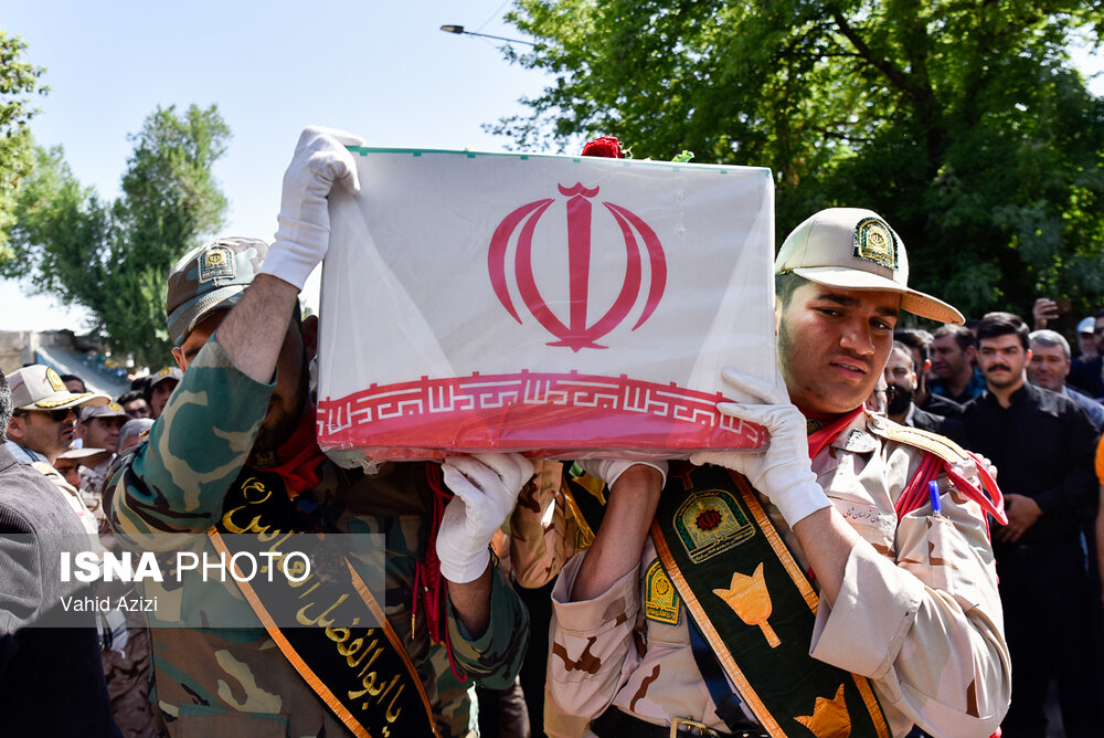 عکس/ تشییع پیکر شهید امنیت «محمدمهدی احمدی» در بجنورد