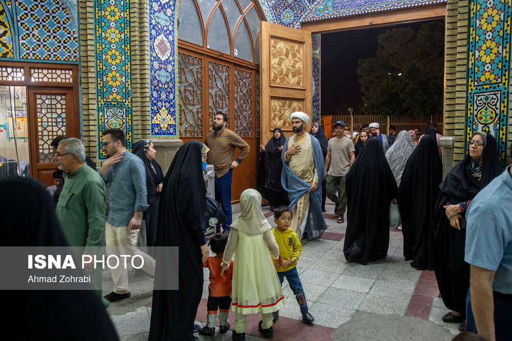 عکس/ صحن حرم کریمه اهل بیت(ع) در شب میلاد برادر