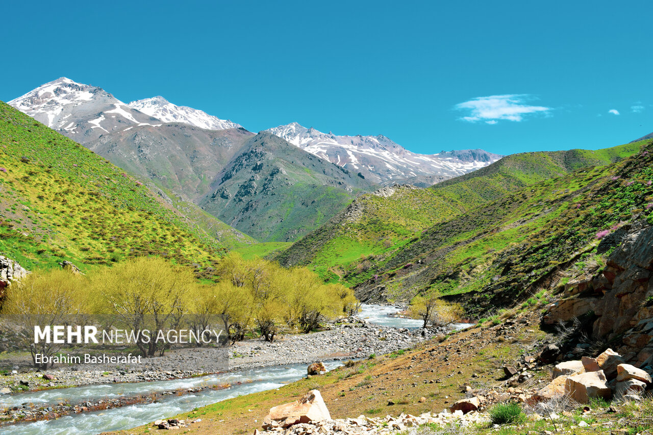 طبیعت زیبای کوهستان‌های گادر