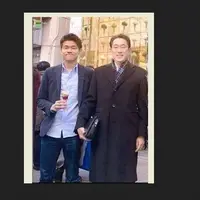 نخست‌وزیر ژاپن پسرش را برکنار کرد