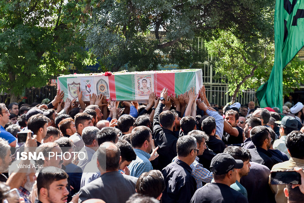 عکس/ تشییع پیکر شهید امنیت «محمدمهدی احمدی» در بجنورد