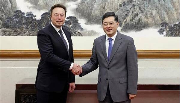 دیدار وزیر خارجه چین با ایلان ماسک