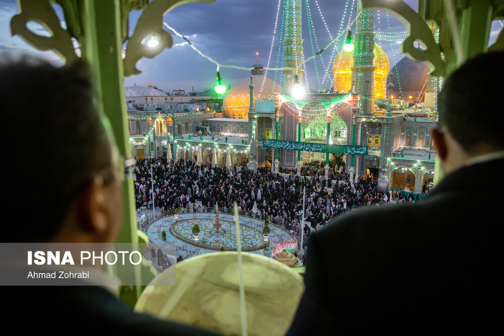 عکس/ صحن حرم کریمه اهل بیت(ع) در شب میلاد برادر